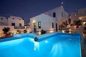 Oia's Sunset 2* אויה